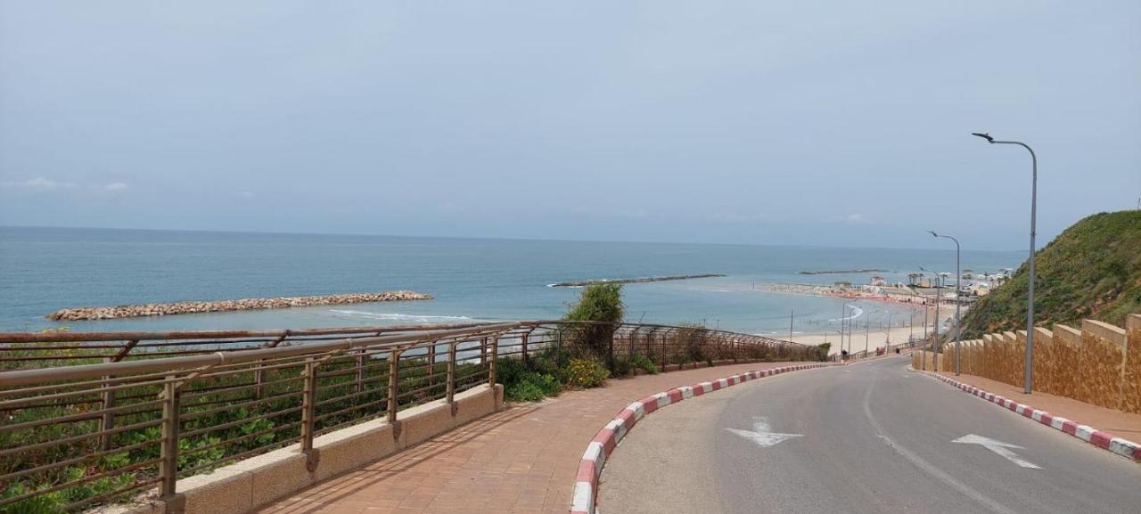 הנביאים 1 נתניה Naveim Apartment Exterior photo